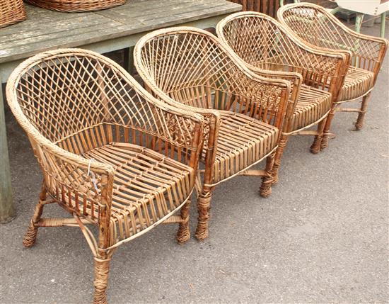 Set of 4 wicker chairs and cushions
